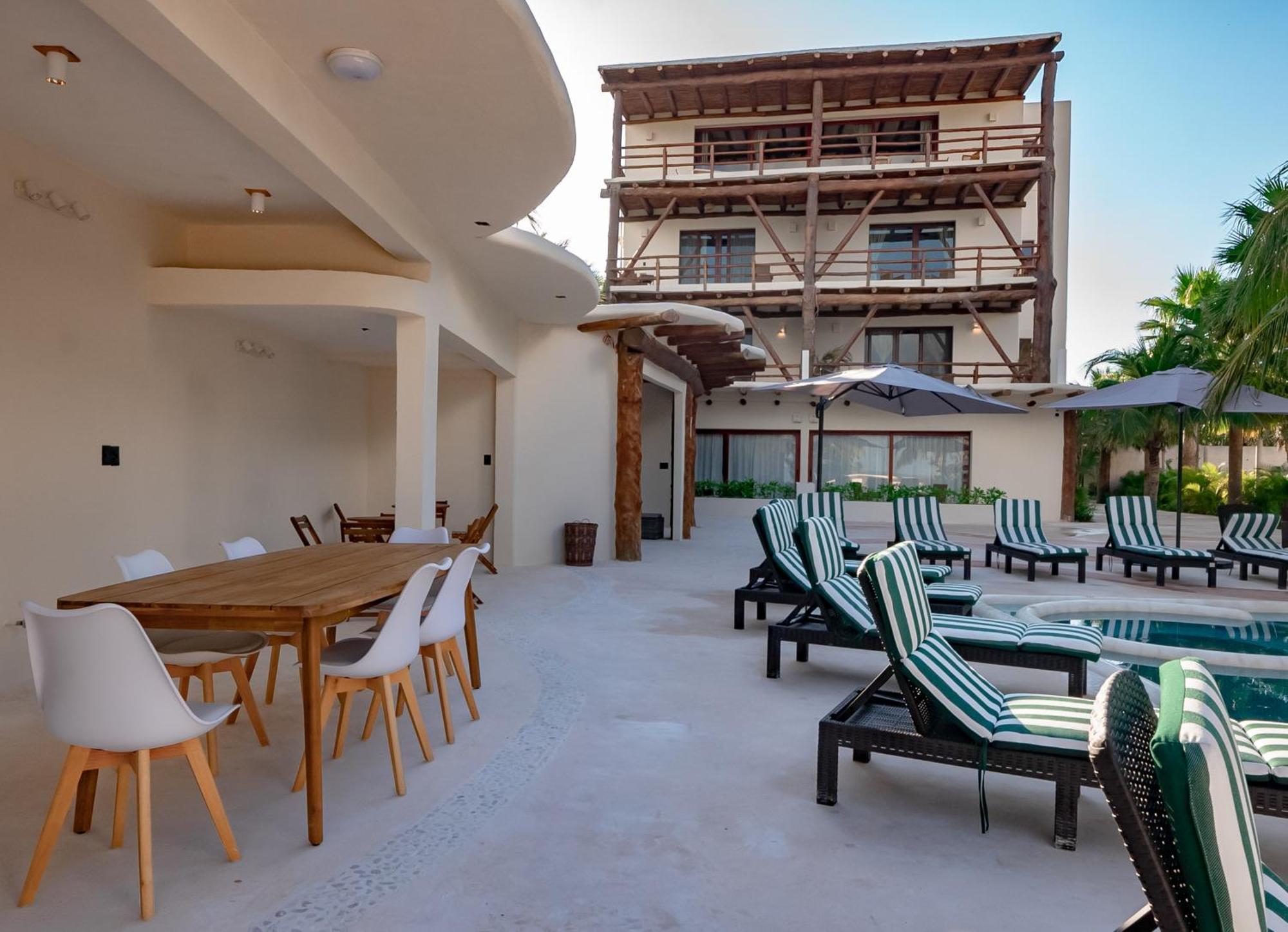 Beach Front Hotel Boutique Dk House Остров Холбокс Экстерьер фото